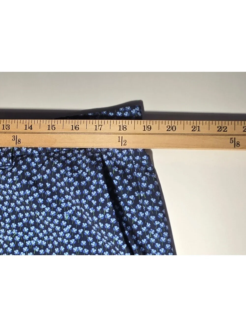 Men's Callaway Golf Blue Floral Patterned Shorts Size 36 Waist